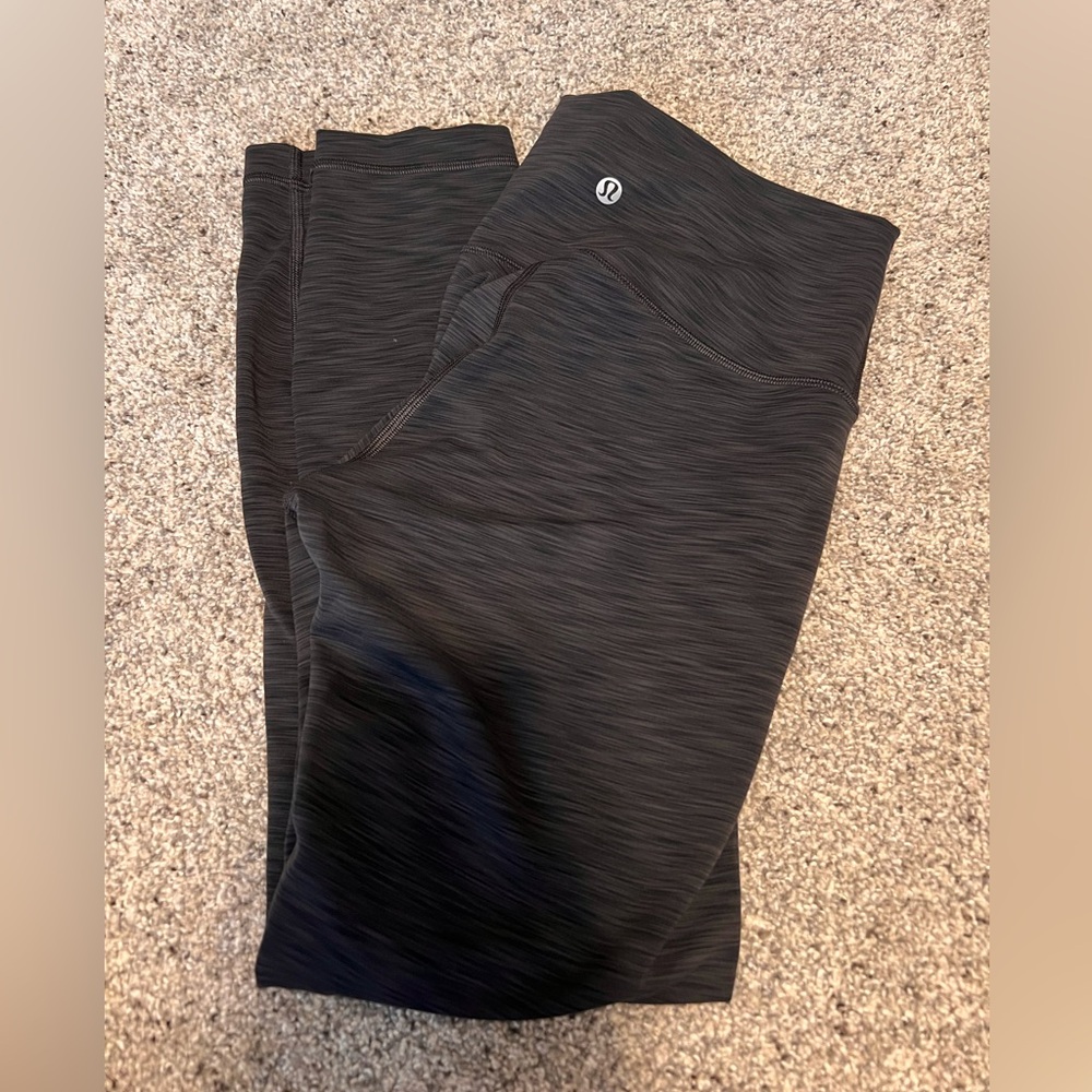 Lululemon Wunder Train high rise tight. Heathered graphite grey. Size 6.